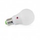 ampoule LED 10 Watt E27 6000 Kelvin Détecteur Crépusculaire lumière très blanche